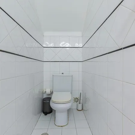 Hidden Garden Near The Castle Дом отдыха *