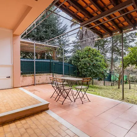 Hidden Garden Near The Castle Дом отдыха Обидуш