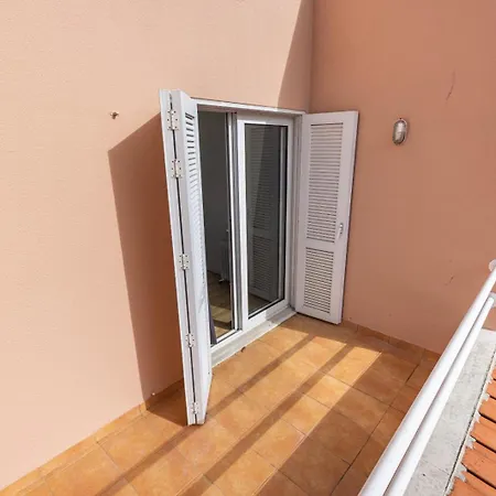 Дом отдыха Hidden Garden Near The Castle Обидуш