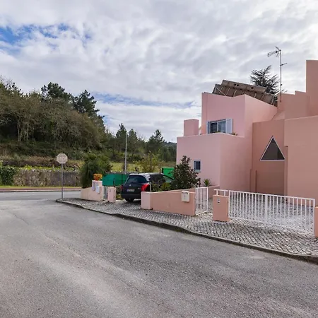 Hidden Garden Near The Castle Дом отдыха