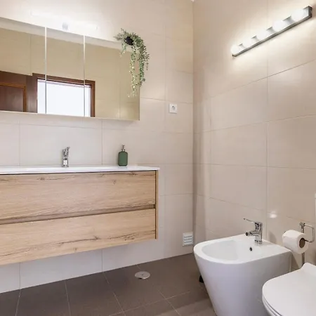 Hidden Garden Near The Castle Дом отдыха *