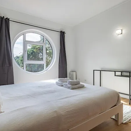 Hidden Garden Near The Castle *