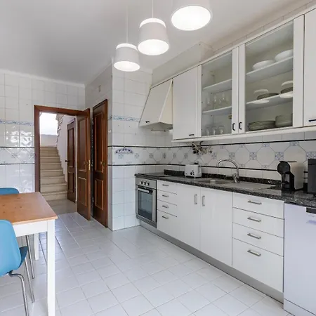 Дом отдыха Hidden Garden Near The Castle Обидуш